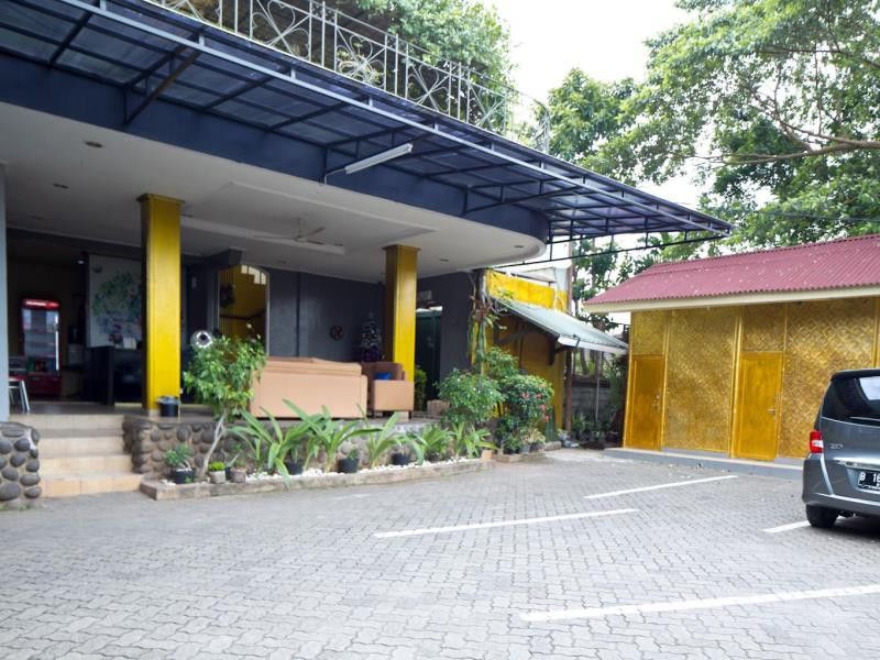 Maven Buncit Hotel Jakarta Exterior photo